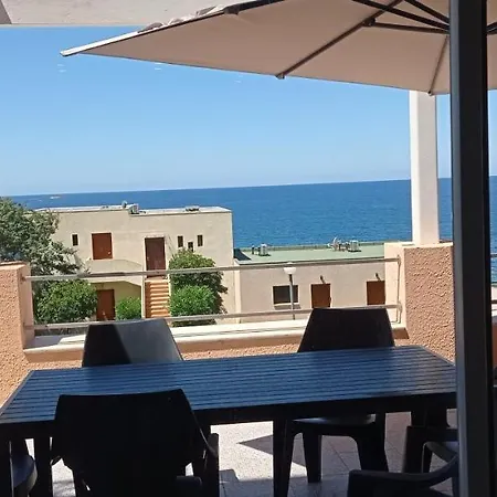 Les Sables Blancs De La Liscia Apartment *