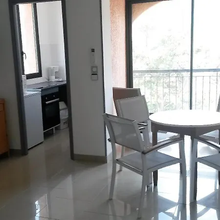 Les Sables Blancs De La Liscia カルカトッジョ